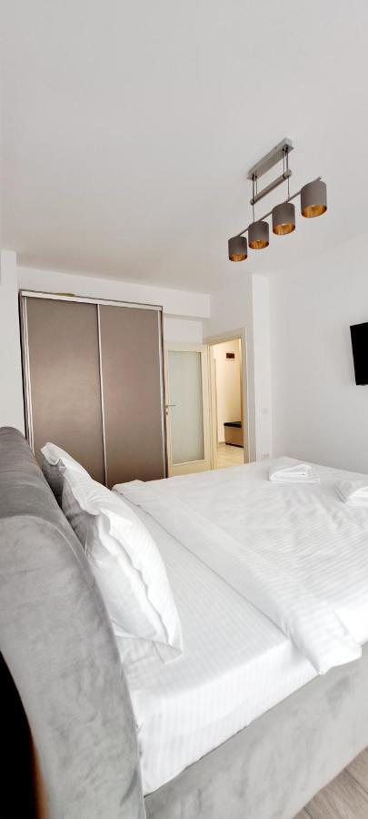 Relax Home Apartment Q Ясси Екстер'єр фото